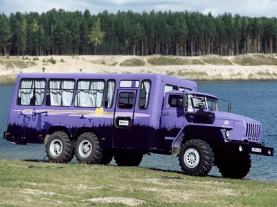 КАВЗ-422440 (6х6)